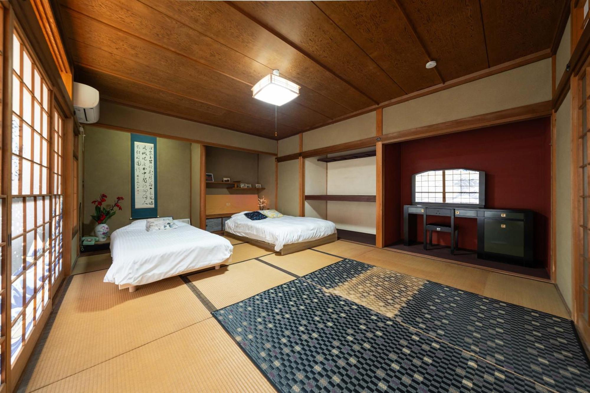 倉敷の宿retreat Kobayashi 1棟貸切 1日1組限定 11llddk 520平米 101年前の伝説の建物 直島 美観地区 最大10名 駐車場3台 ベッド8台