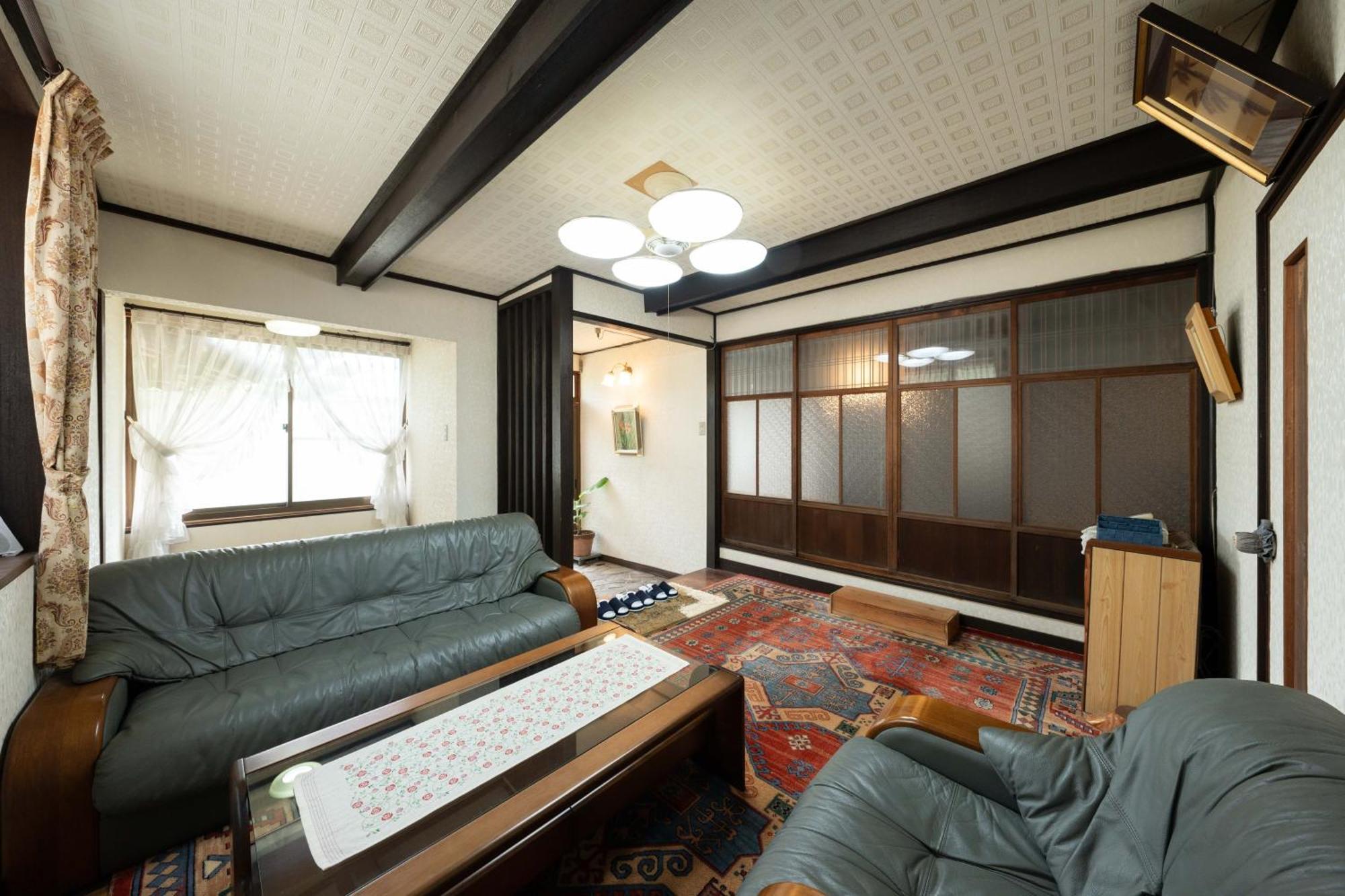 倉敷の宿retreat Kobayashi 1棟貸切 1日1組限定 11llddk 520平米 101年前の伝説の建物 直島 美観地区 最大10名 駐車場3台 ベッド8台 *